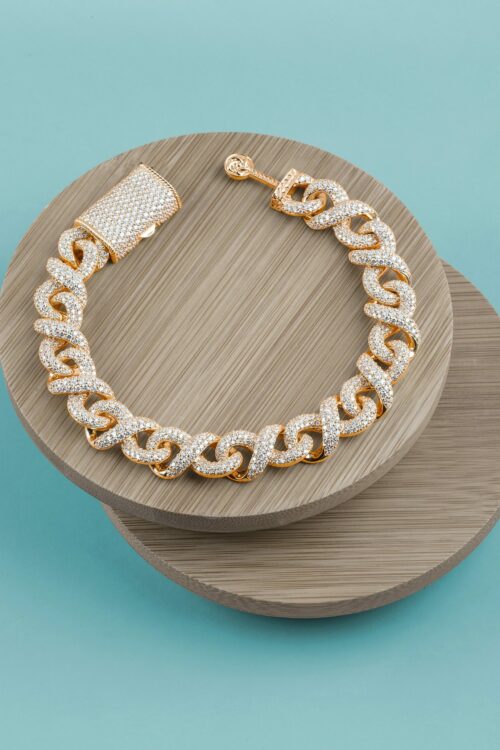 pexels-the-glorious-studio-12026053