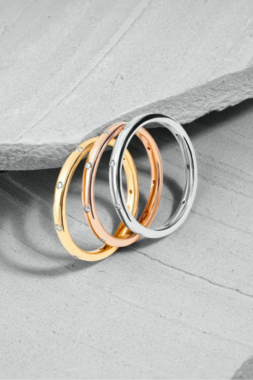 pexels-the-glorious-studio-10037652