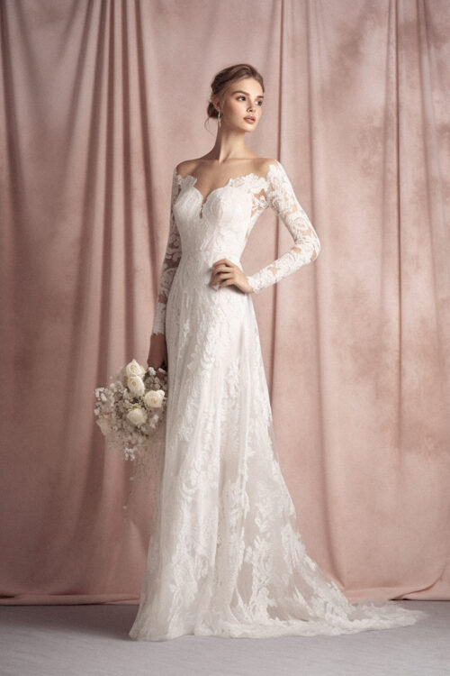 ksdata_picture_similar_to_the_link_beautiful_model_standing_stu_a1993ff7-00a2-46cb-a741-efbfa0480f48